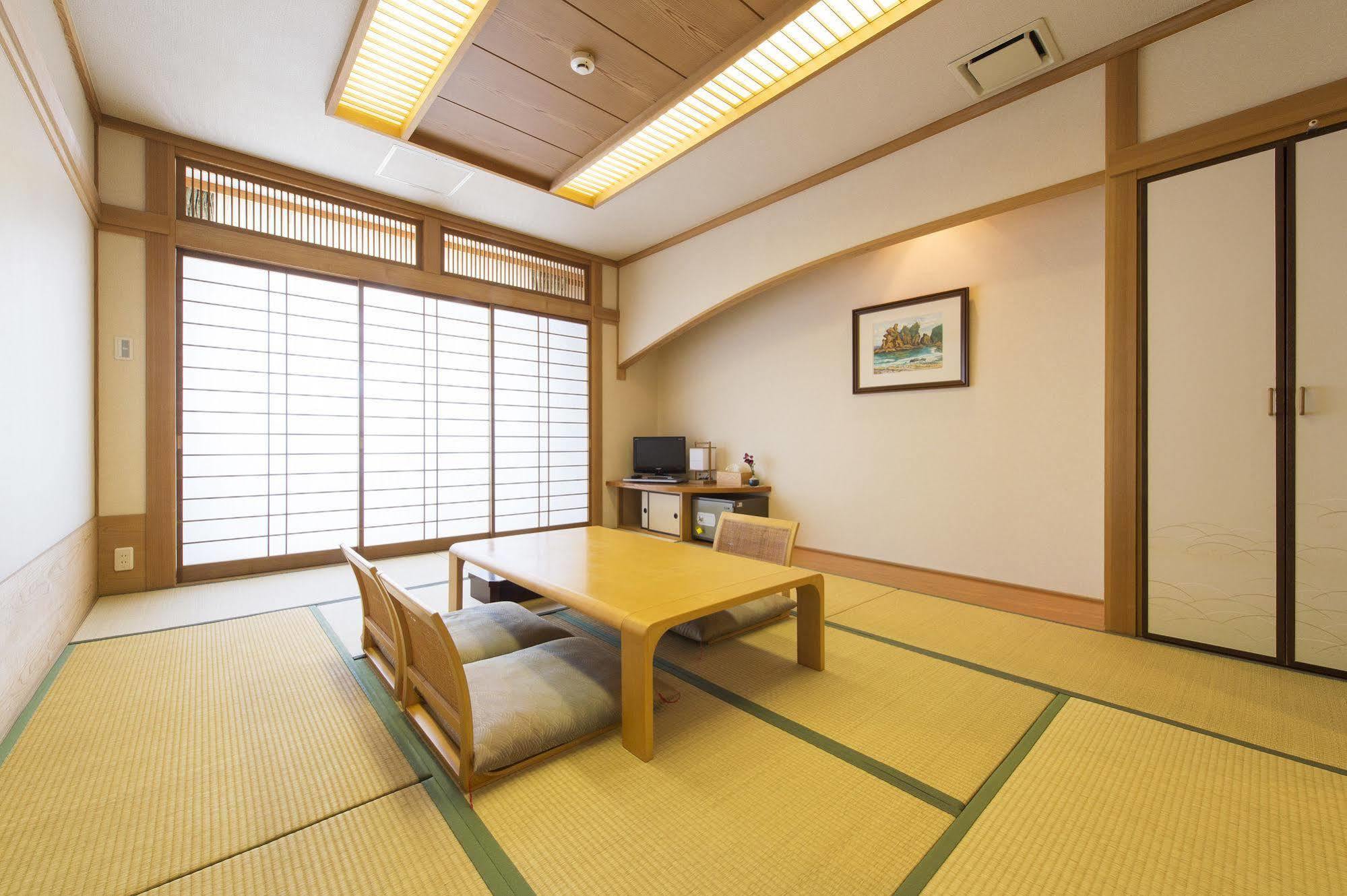 Hotel Takachiho Eksteriør billede